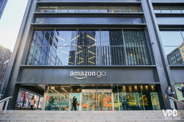 Fachada da loja física da Amazon em Nova York, que se chama Amazon Go