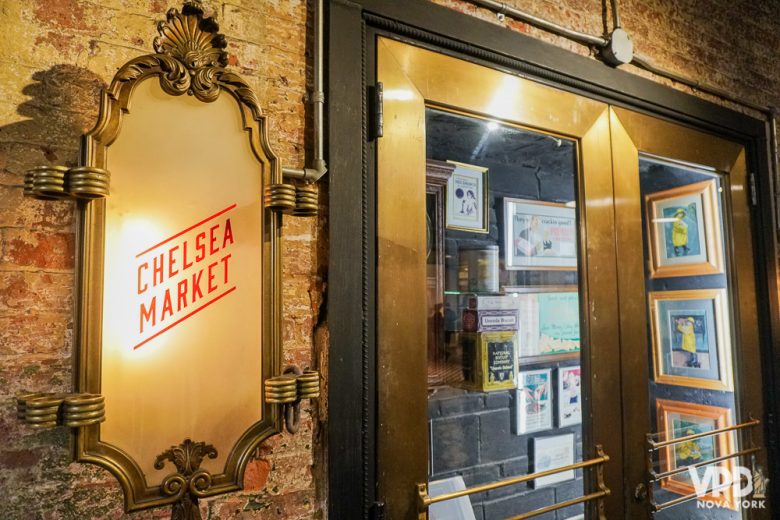 Foto de uma vitrine no Chelsea Market, onde é possível fazer compras nas sample sales 