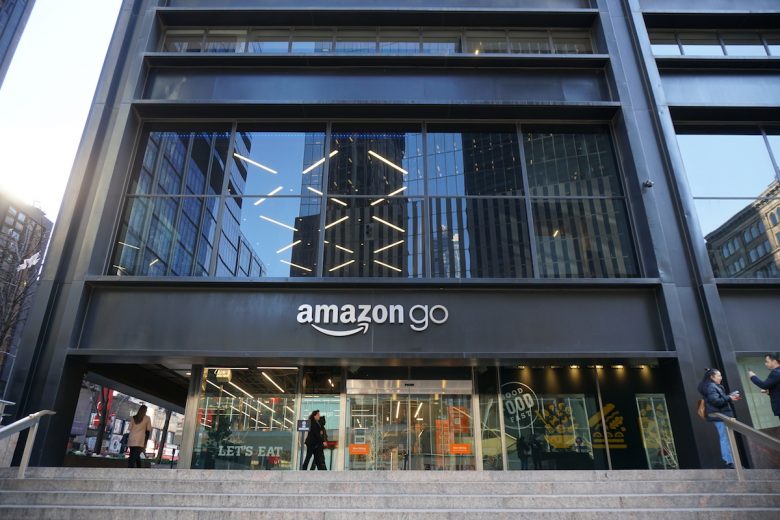 Fachada da loja física da Amazon em Nova York, que se chama Amazon Go