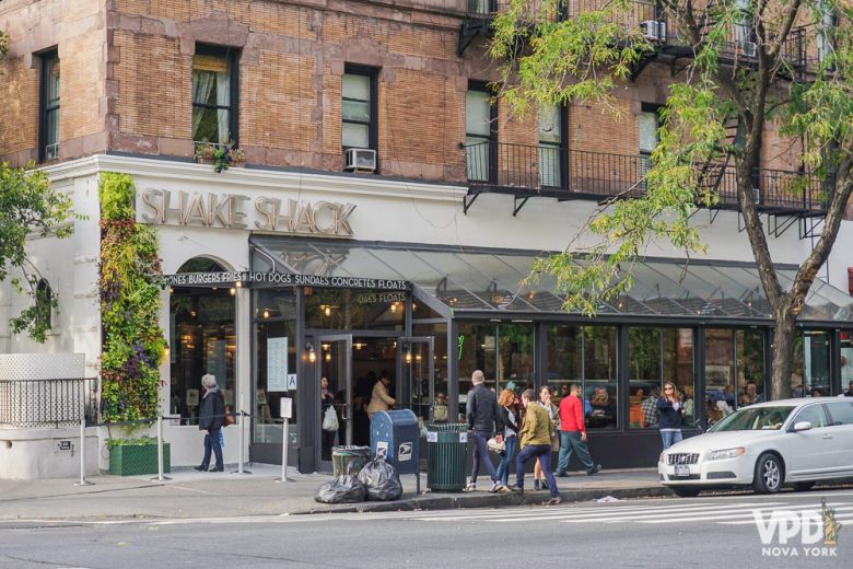 Foto de uma unidade do Shake Shack em Nova York 